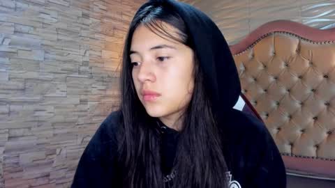 Snapshot of ava_broown chatting on January 27, 8:49 pm online show from January 27, 8:49 pm