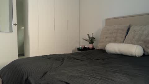 Snapshot of ava_delightt chatting on February 8, 12:03 am Ava online show from February 8, 12:03 am