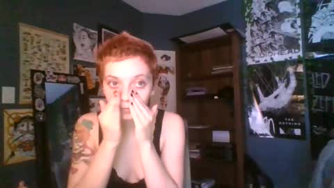 Snapshot of ava_mack chatting on July 12, 12:18 pm Ava Mack online show from July 12, 12:18 pm