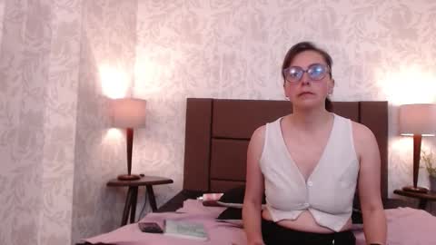 Ava  online show from February 11, 8:03 pm