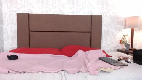 Ava  online show from April 15, 7:21 pm