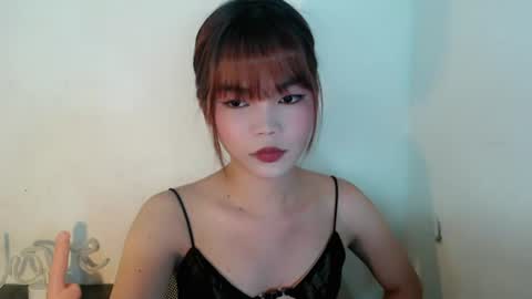 Snapshot of ava_slut24 chatting on August 4, 9:06 pm Vye online show from August 4, 9:06 pm