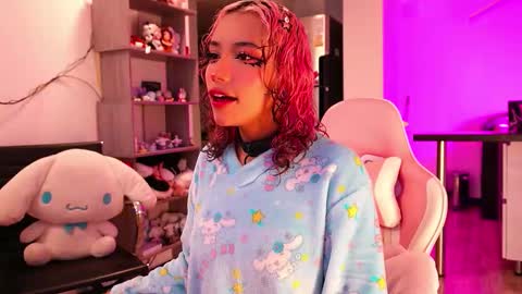 AVA online show from March 21, 10:57 pm