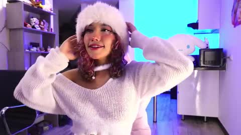 AVA online show from April 9, 2:33 am