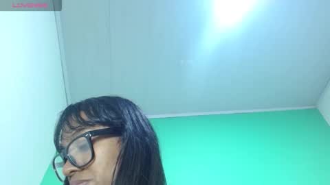 Snapshot of avalericherrymar chatting on May 28, 3:15 am avaleri cherry online show from May 28, 3:15 am