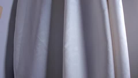 Snapshot of avaline_blanc chatting on January 9, 12:03 am Avaline Help me reach 100 likes TRANSMISSION EVERY DAY FROM 39 PM online show from January 9, 12:03 am