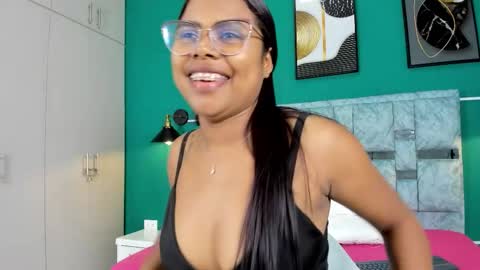 Snapshot of avalinelov chatting on January 13, 7:30 pm Avalinelov online show from January 13, 7:30 pm