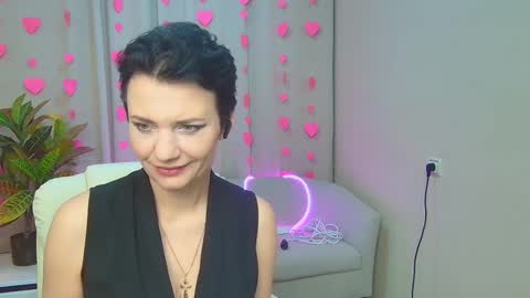 avasaturnian online show from February 12, 8:20 am