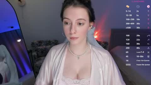 Snapshot of aveangel1 chatting on May 28, 7:00 pm ute horny goddess Evie online show from May 28, 7:00 pm