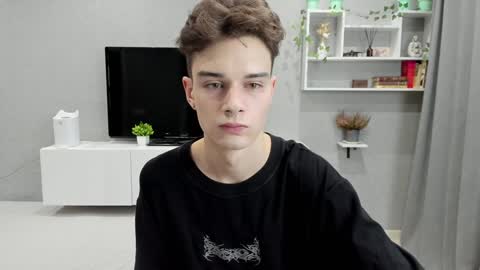 Snapshot of avegothy chatting on February 7, 6:24 pm gothy 3 online show from February 7, 6:24 pm