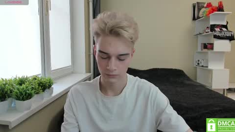 Snapshot of avegothy chatting on March 11, 9:56 am gothy 3 online show from March 11, 9:56 am