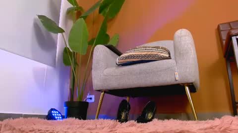 Snapshot of aveline_nuit chatting on July 8, 6:34 pm Hi im aqua is nice with me online show from July 8, 6:34 pm