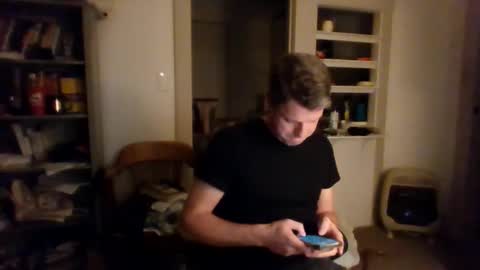 Snapshot of avenger8248 chatting on March 7, 2:08 am Avenger online show from March 7, 2:08 am