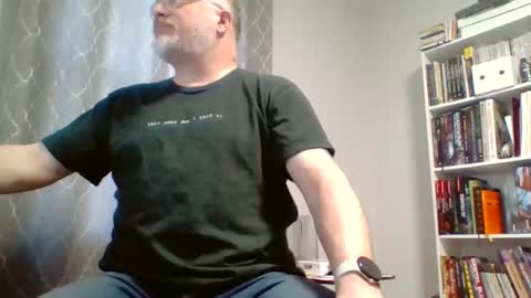 Snapshot of averagegreg chatting on April 9, 2:33 pm Greg online show from April 9, 2:33 pm