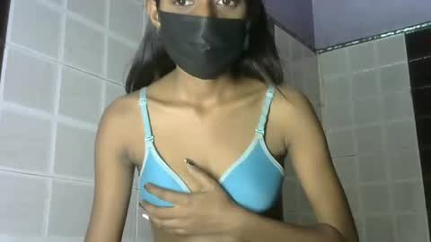 Snapshot of avery_lust01 chatting on May 16, 6:32 am avery_lust01 online show from May 16, 6:32 am