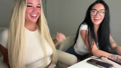 ur gf online show from March 29, 8:03 am