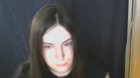 Snapshot of avialenne chatting on April 19, 12:04 pm avialenne online show from April 19, 12:04 pm