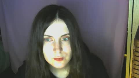 Snapshot of avialenne chatting on April 27, 6:17 pm avialenne online show from April 27, 6:17 pm