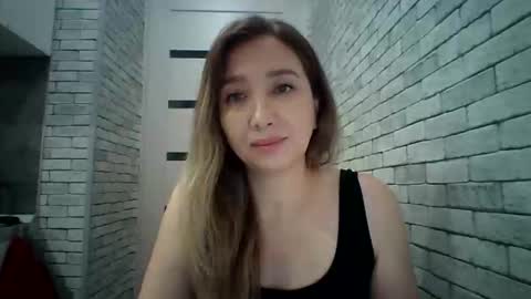 avinelra online show from March 27, 3:56 pm