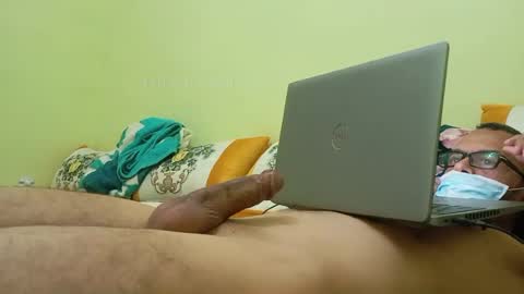 Snapshot of avrilogx chatting on June 19, 12:04 am dani danilo online show from June 19, 12:04 am