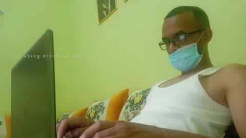 Snapshot of avrilogx chatting on June 25, 12:31 pm dani danilo online show from June 25, 12:31 pm