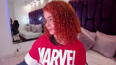 Avril  online show from December 4, 11:30 am