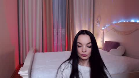 Snapshot of avrora_lew_ chatting on May 21, 9:33 pm Avrora Inst online show from May 21, 9:33 pm
