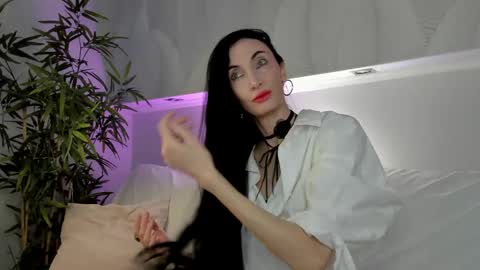 Snapshot of avrora_mars chatting on April 17, 9:34 am Avrora online show from April 17, 9:34 am