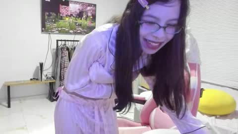 Snapshot of awa_katy chatting on February 9, 12:17 am katy online show from February 9, 12:17 am