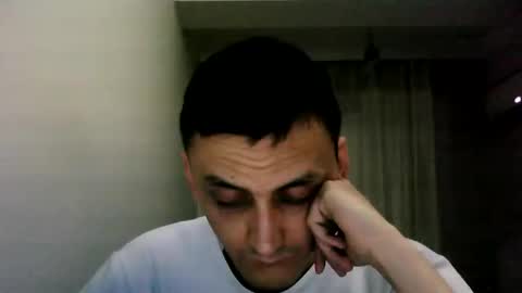 awesenheit online show from November 29, 3:09 am