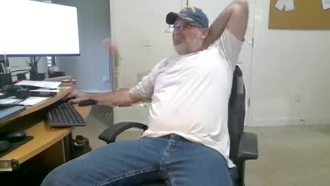 Snapshot of awesnead chatting on July 23, 5:22 pm awesnead online show from July 23, 5:22 pm