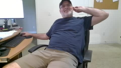 Snapshot of awesnead chatting on July 29, 7:01 pm awesnead online show from July 29, 7:01 pm