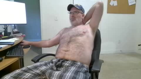 Snapshot of awesnead chatting on July 30, 4:28 pm awesnead online show from July 30, 4:28 pm
