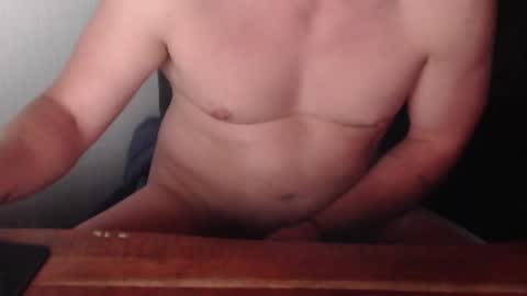 Snapshot of awesome86m chatting on May 17, 7:32 pm PiPa online show from May 17, 7:32 pm