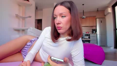 Awgustina online show from February 1, 9:41 am