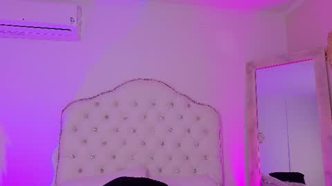 Snapshot of axarasss chatting on July 6, 9:28 pm axarasss online show from July 6, 9:28 pm