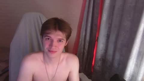 axel_0ne online show from May 9, 8:25 pm