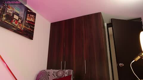 Independiente Model online show from April 15, 1:18 pm