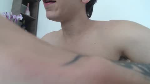 Snapshot of axel__master chatting on June 2, 6:32 pm axel__master online show from June 2, 6:32 pm