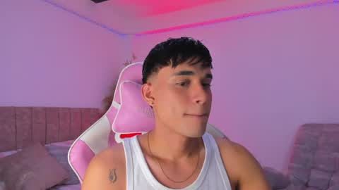 Snapshot of axel_cody_ chatting on June 12, 8:46 am AXEL online show from June 12, 8:46 am
