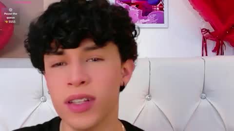 Axel Evanss online show from March 14, 2:00 pm