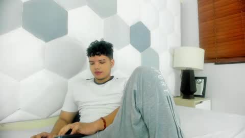 Snapshot of axel_forte chatting on April 25, 3:09 pm Axel Forte online show from April 25, 3:09 pm
