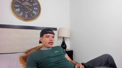 Snapshot of axel_forte chatting on June 1, 1:35 pm Axel Forte online show from June 1, 1:35 pm