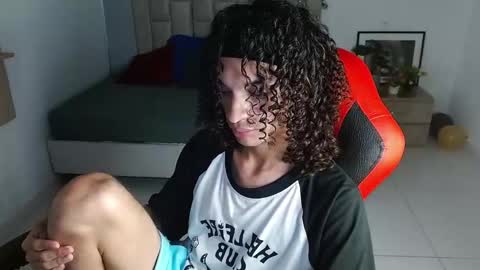 Axel online show from January 6, 11:40 pm