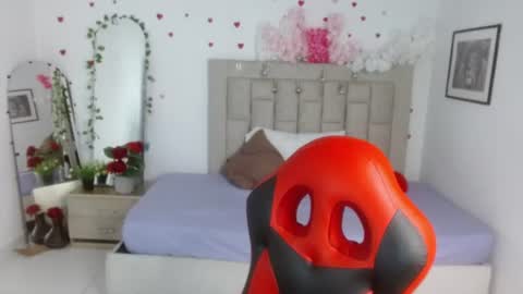 Snapshot of axel_fox7 chatting on June 17, 1:08 am Axel online show from June 17, 1:08 am