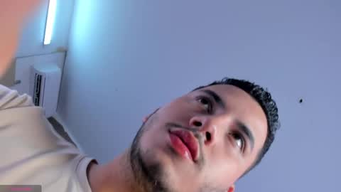 axel_grey_ online show from April 5, 12:35 pm