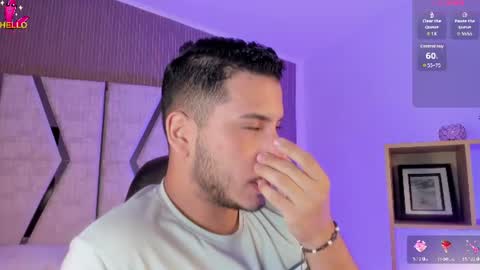 Snapshot of axel_grey_ chatting on June 11, 1:09 pm axel_grey_ online show from June 11, 1:09 pm