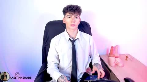 Snapshot of axel_inkshade chatting on March 1, 9:50 pm Axel online show from March 1, 9:50 pm