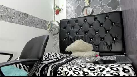 axel_strongx18 online show from March 14, 6:19 am