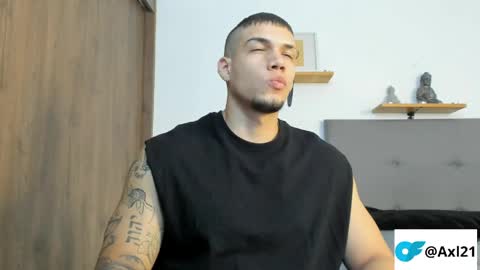 Snapshot of axel_taylor21 chatting on May 17, 11:23 pm INDEPENDENT MODEL online show from May 17, 11:23 pm